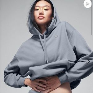 Alo Accolade Hoodie Size XS Steel Blue